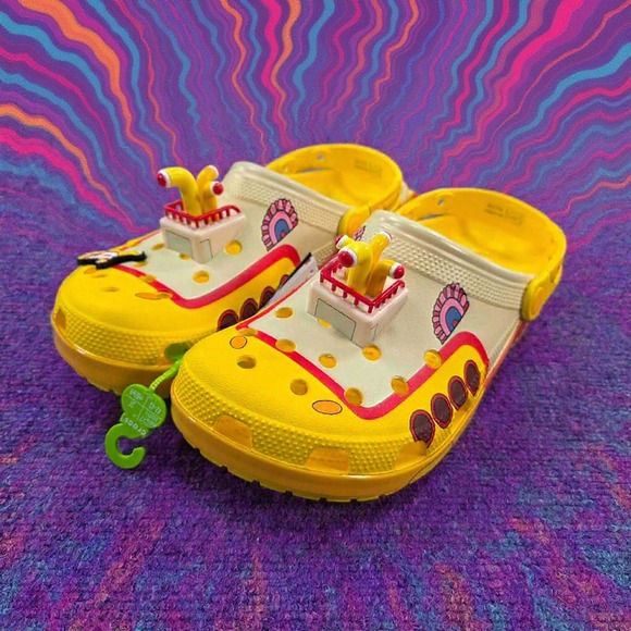 Crocs The Beatles Yellow Submarine Classic Clogs Size M9 W11 Shoes - Picture 1 of 9